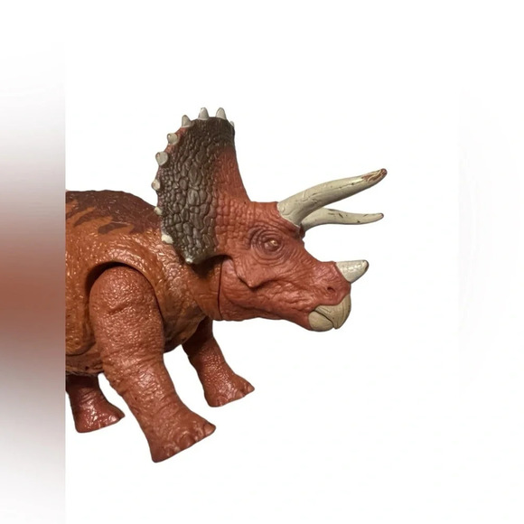 2017 Mattel Jurassic World Triceratops Dinosaur Figure Sounds Roarivores - Picture 6 of 7
